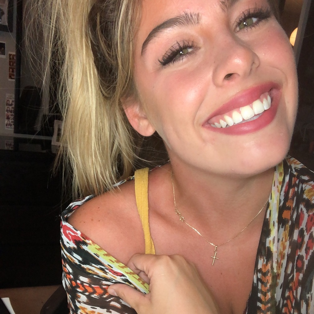 Meet your Posher, Brooke